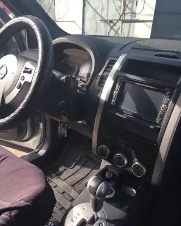 Nissan X-Trail 2011г.в., фотография 2