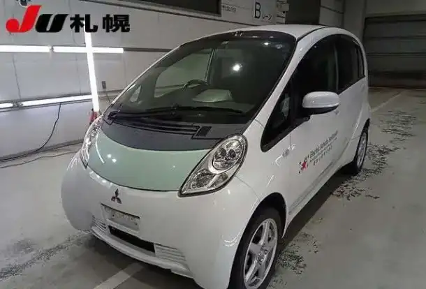 Хэтчбек электромобиль Mitsubishi I-MIEV кузов HA3W модификация G 25 KWH гв 2010, фотография 1