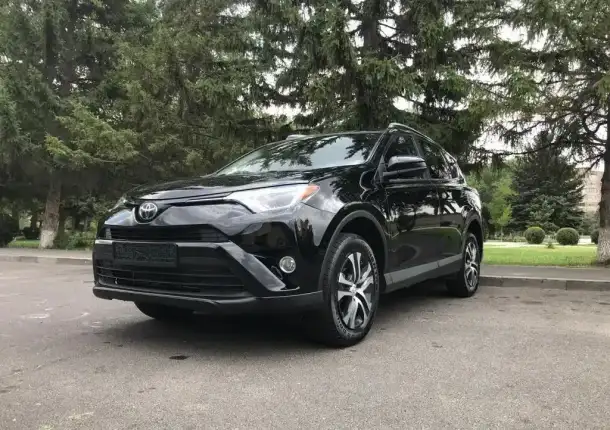 Продаю Toyota RAV4 2018 года Канадской сборки!, фотография 7