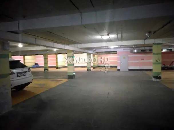 Продается место на закрытой стоянке, 17.4 м2, фотография 3