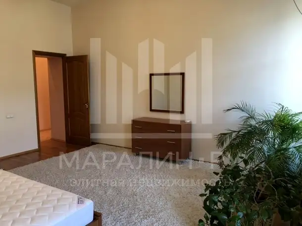 Квартира, 180,00 м², 3 эт., Кировский район, Буденновский, 51, фотография 3