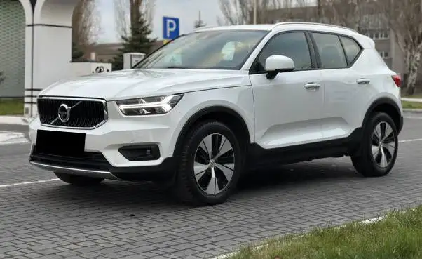 Volvo XC40 2020 год, фотография 3