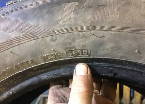 шина б/у Marshal KW22 215/60 R16 99T XL, фотография 4