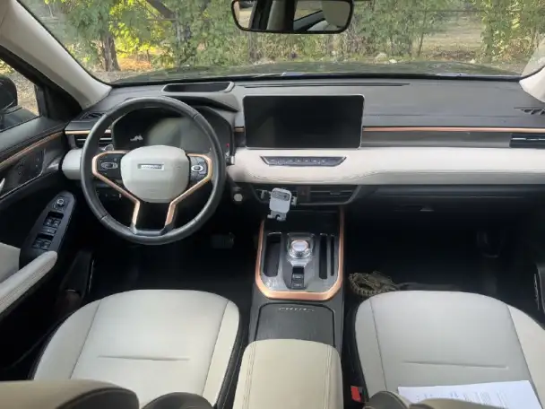 Продам Haval Jolion 2023 год, 4WD, пробег 27 тыс. Машина в максимальной комплектации, Premium, фотография 9