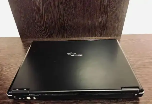 Ноутбук Fujitsu-Siemens amilo PRO V3205, фотография 2