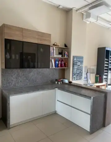 Кухонный гарнитур Выставочный образец Кухня угловая новая, фотография 1