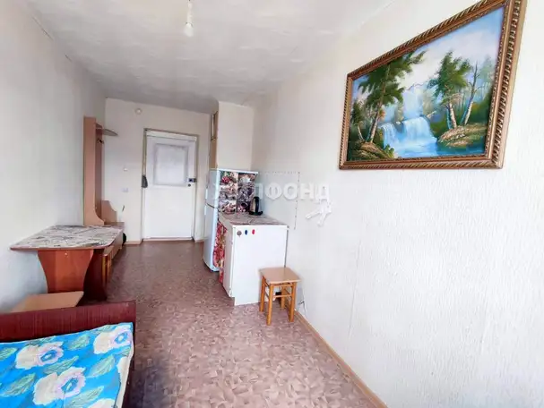Продается комната 12.6 м2 в 5 ком.кв., фотография 1