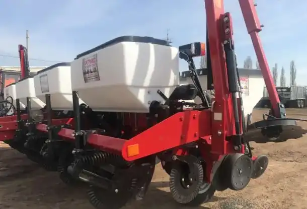 Сеялки точного высева с внесением удобрений Challenger 9100, фотография 1