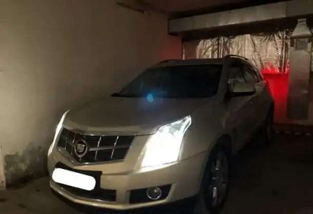 Cadillac SRX, фотография 3