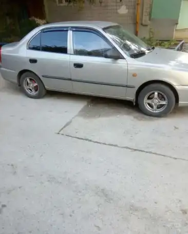 Акцент Hyundai Accent, фотография 5