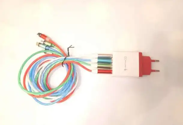 Сетевое зарядное устройство с магнитным контактором, фотография 3