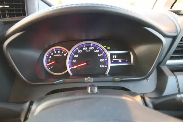 ПРОДАЮ TOYOTA ROOMY CUSTOM, фотография 9