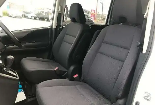 Nissan Serena, фотография 11