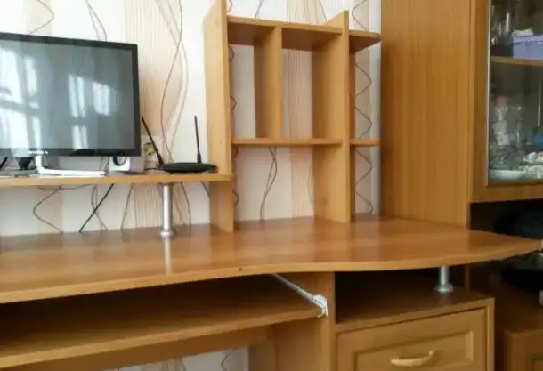 компьтерный стол, фотография 1