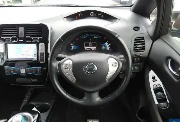 Электромобиль хэтчбек Nissan Leaf кузов AZE0 модификация X 80th гв 2014, фотография 5