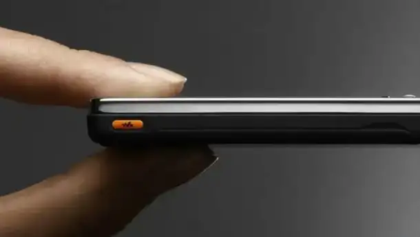 Sony Ericsson Walkman W880i оригинал, фотография 5