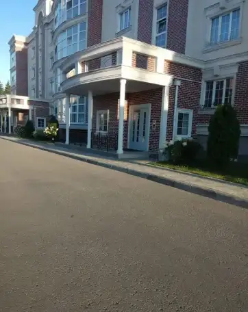 Сдам на длительный срок 1-к. квартиру, 45 м², 1/4 эт., фотография 1