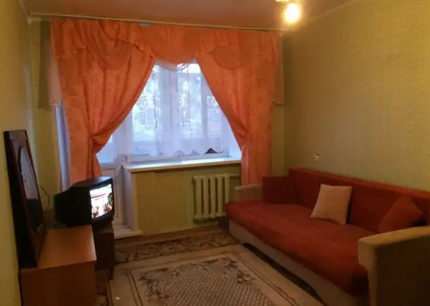 СДАМ комнату в квартире ТОТМИНА 18, фотография 1