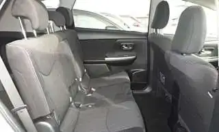 Автомобиль из Японии Toyota Prius Alpha, фотография 8