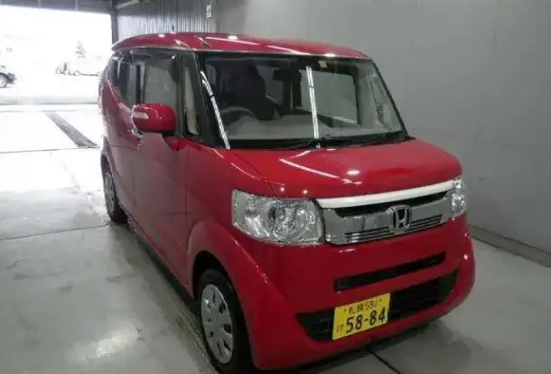 Хэтчбек HONDA N BOX SLASH, фотография 1