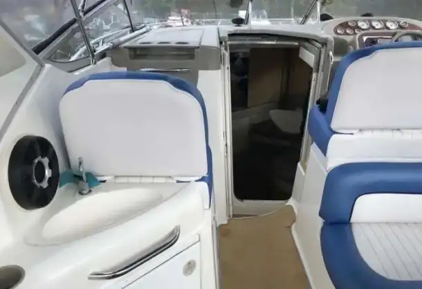 Катер Bayliner 3055, фотография 3
