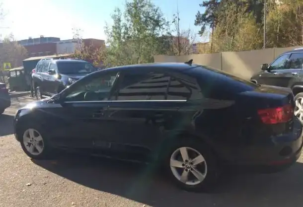 Продаю автомобиль Volkswagen Jetta, фотография 4