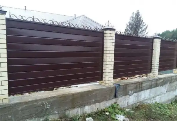 Забор из сайдинга, фотография 6
