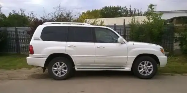 Аренда Lexus LX 470 с водителем, фотография 2