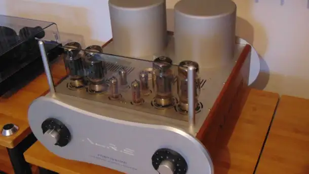 Усилитель Auris Audio Fortissimo, фотография 1