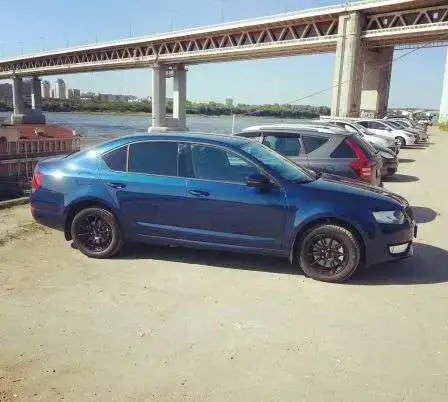 Автомобиль škoda octavia 2014, фотография 2
