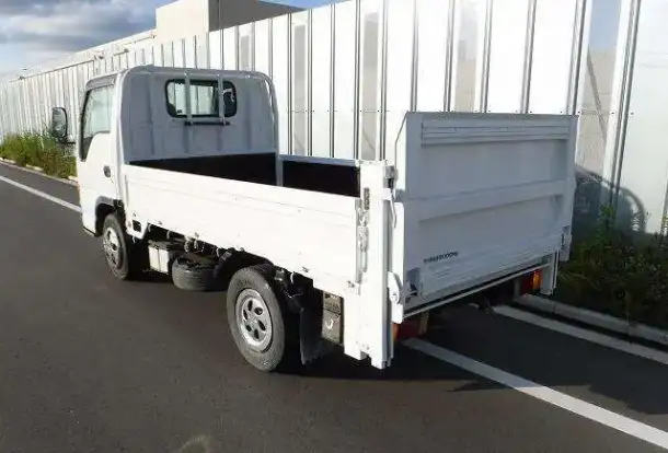 Isuzu Elf 1999, фотография 11