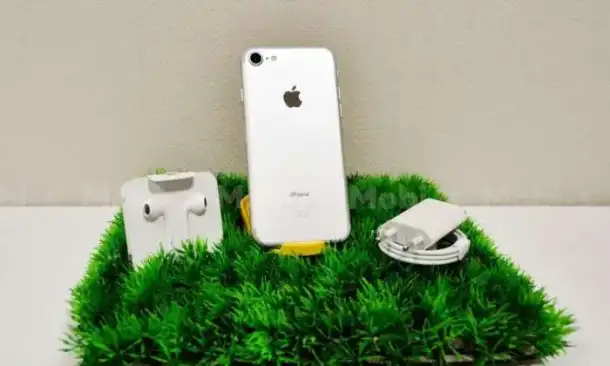 iPhone 7 32 Silver, фотография 4