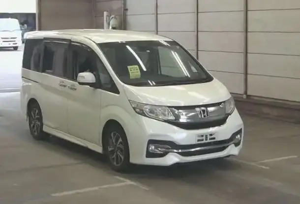 Honda StepWagon, фотография 1