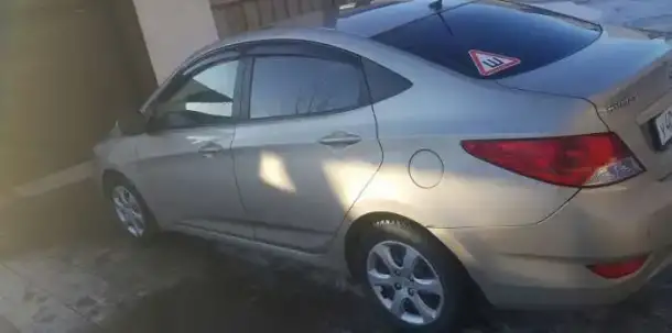 Hyundai Solaris 2011 г.в, фотография 1