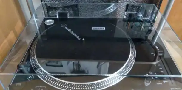 Виниловый проигрыватель Audio-Technica AT-LP140XP, фотография 2