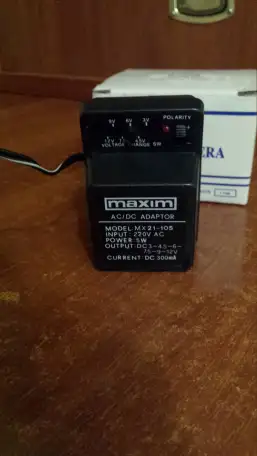 Зарядка sony-ericsson  cst-13  4.9v - 450 ma разъём выхода нестандартный используется в частности  как зарядка для пита, фотография 18