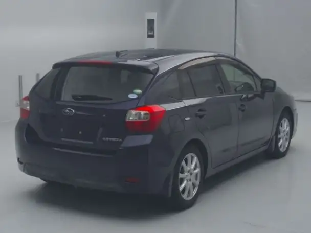 Хэтчбек Subaru Impreza Sports кузов GP6 модификация 2.0i, фотография 2
