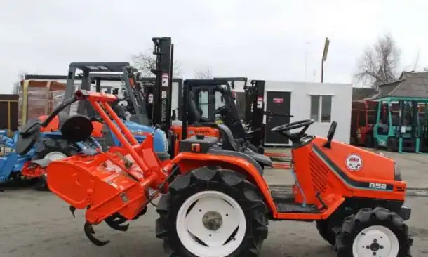 мини трактор KUBOTA, фотография 3