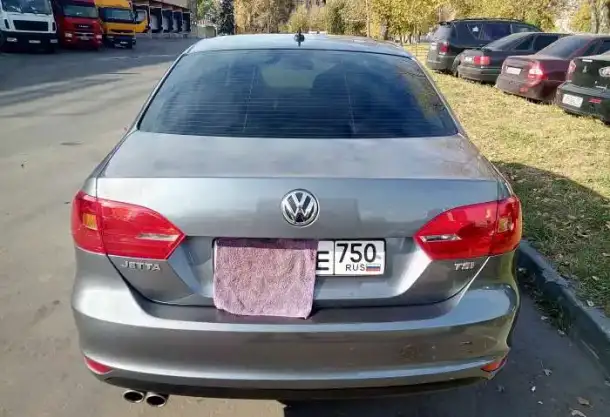 Автомобиль Volkswagen Jetta, фотография 4
