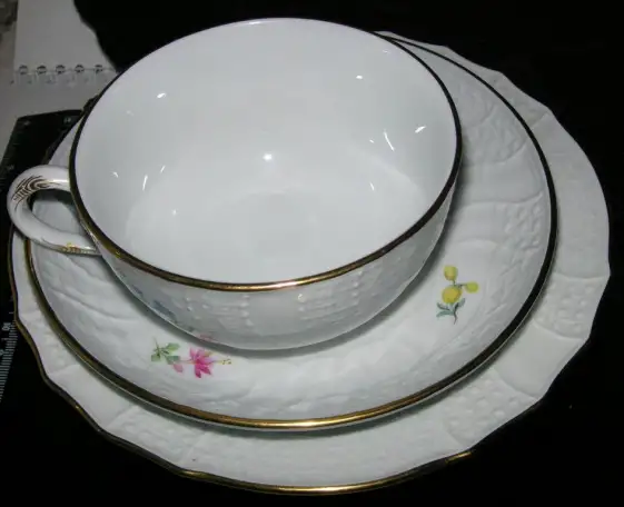 Чайные тройки мейсеновского Майсеновского, Meissen фарфора, фотография 3