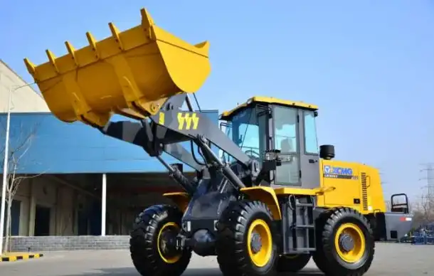 Фронтальный погрузчик XCMG LW300KN, фотография 1