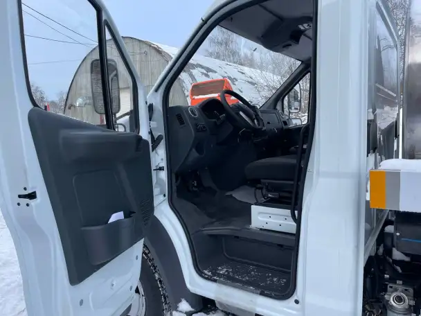 Молоковоз Газон Некст C41R13 на 4,2 куба, фотография 16