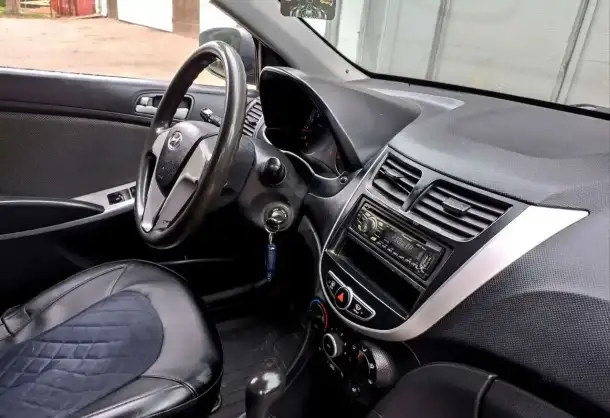 Срочно! Продам свой Hyundai Solaris, 2012, фотография 2