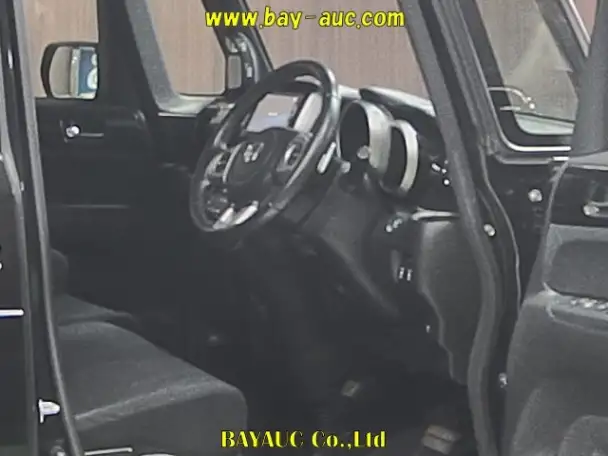 Микровэн турбо кей-кар Honda N Box кузов JF2 минивэн модификация Custom G Turbo Package гв 2013 4wd, фотография 3