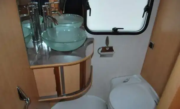 Жилой прицеп, дом на колесах LA MANCELLE 440, фотография 8