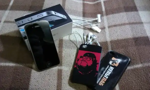  IPhone 4 (16 gb, Black) , фотография 6