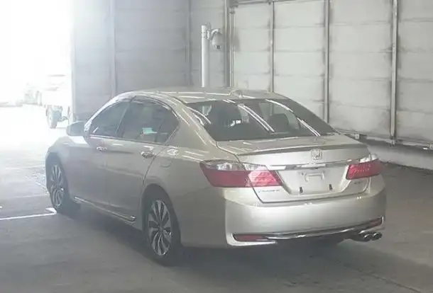 Honda Accord Phev Hybrid гибридный спортивный седан, фотография 3