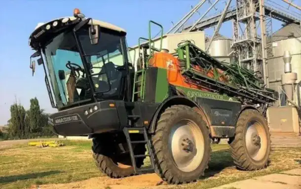 Самоходный опрыскиватель AMAZONE PANTERAг.в. из Европы, фотография 1