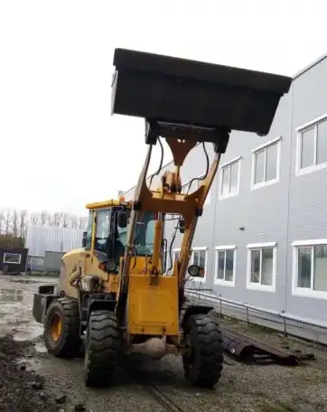 Услуги фронтального погрузчика 1.7м3, фотография 1