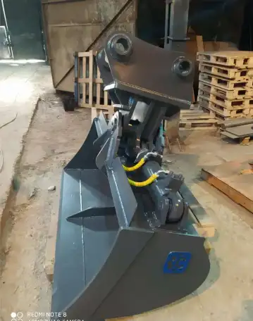 Планировочный ковш CAT325B, фотография 3